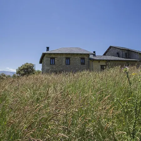 Laendliches Haus Ruralmedulas- 10 Personen By Interhome